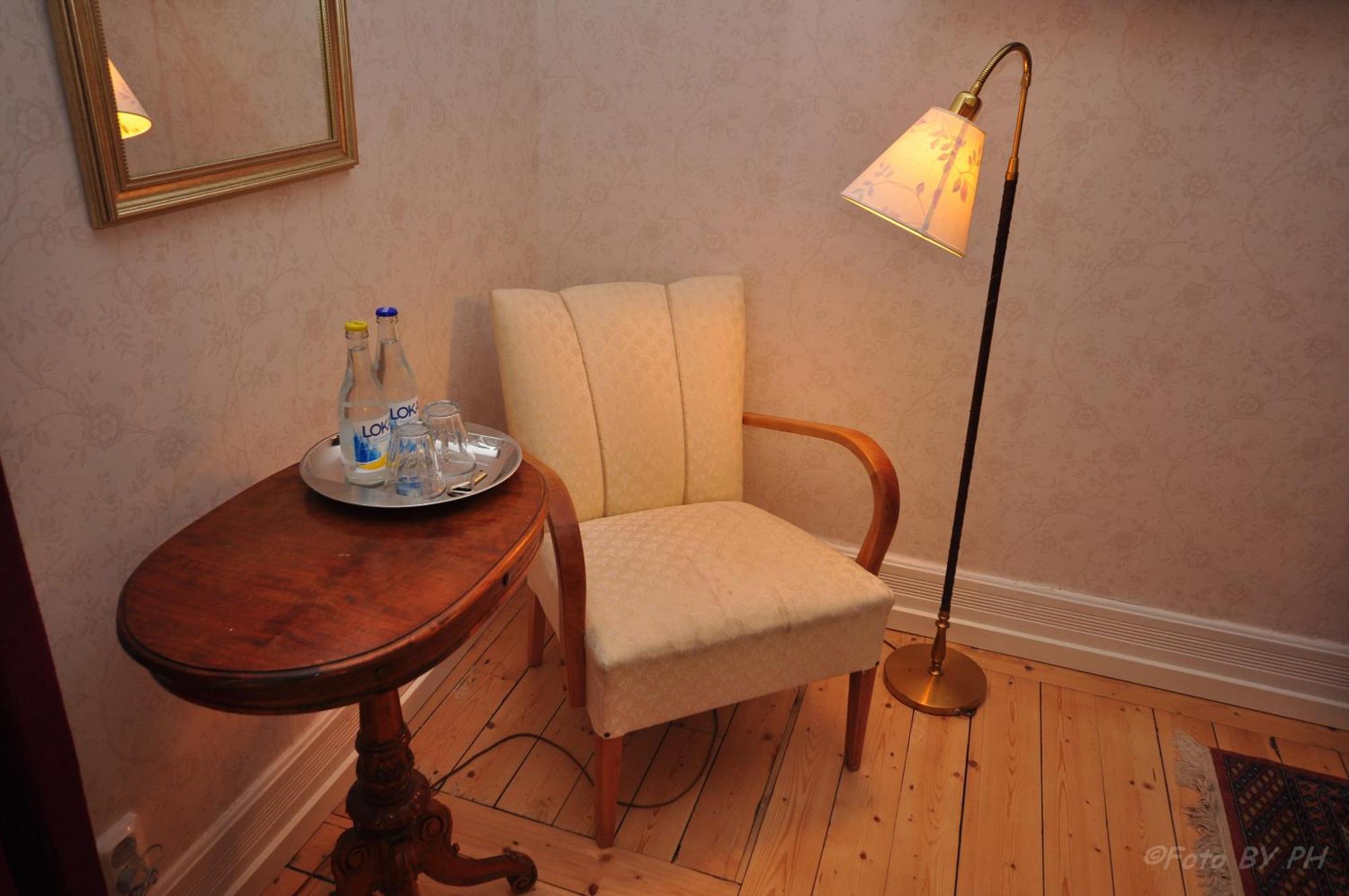 Pensionat Praestgarden Töreboda Kamer foto
