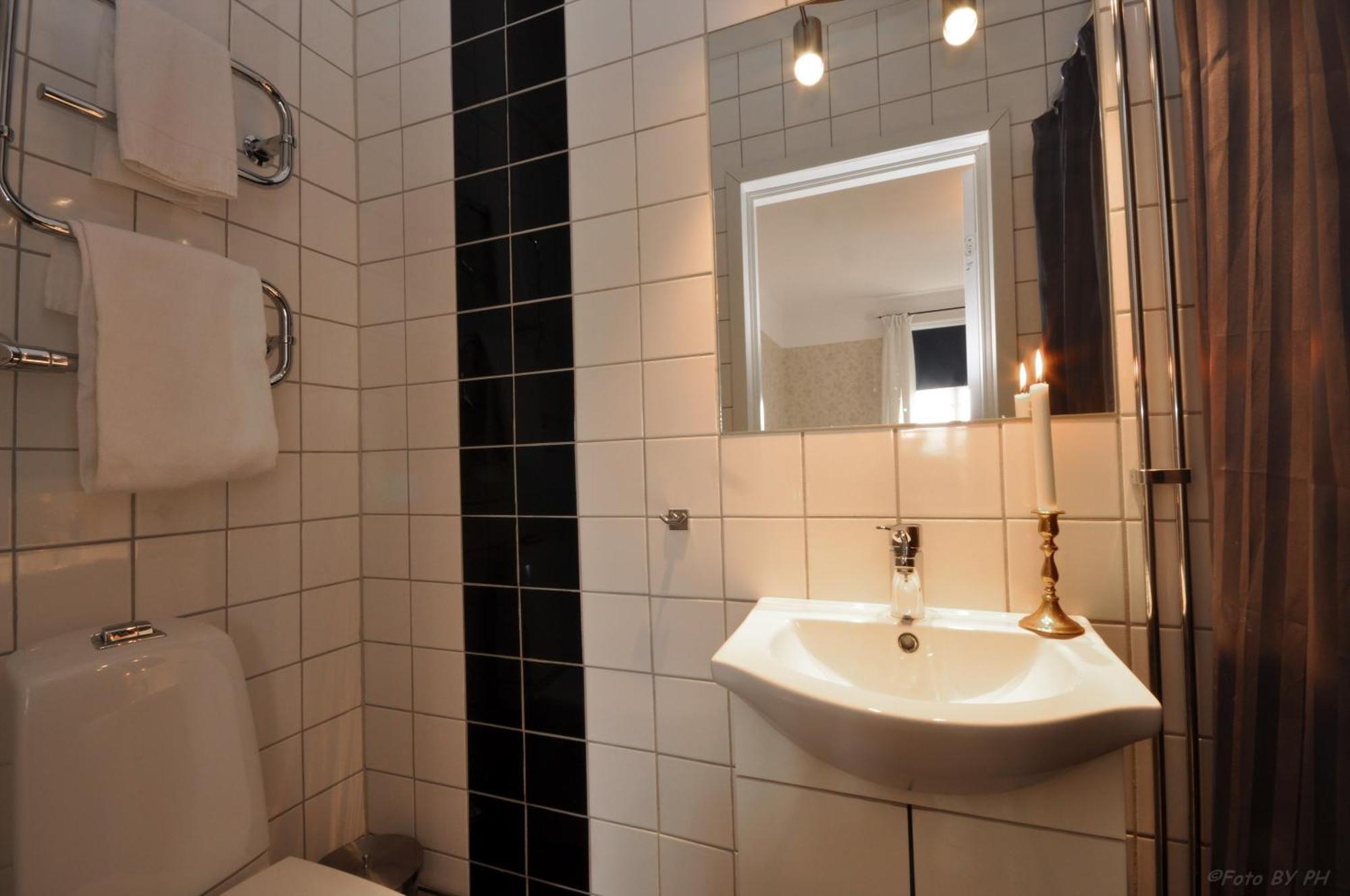 Pensionat Praestgarden Töreboda Kamer foto